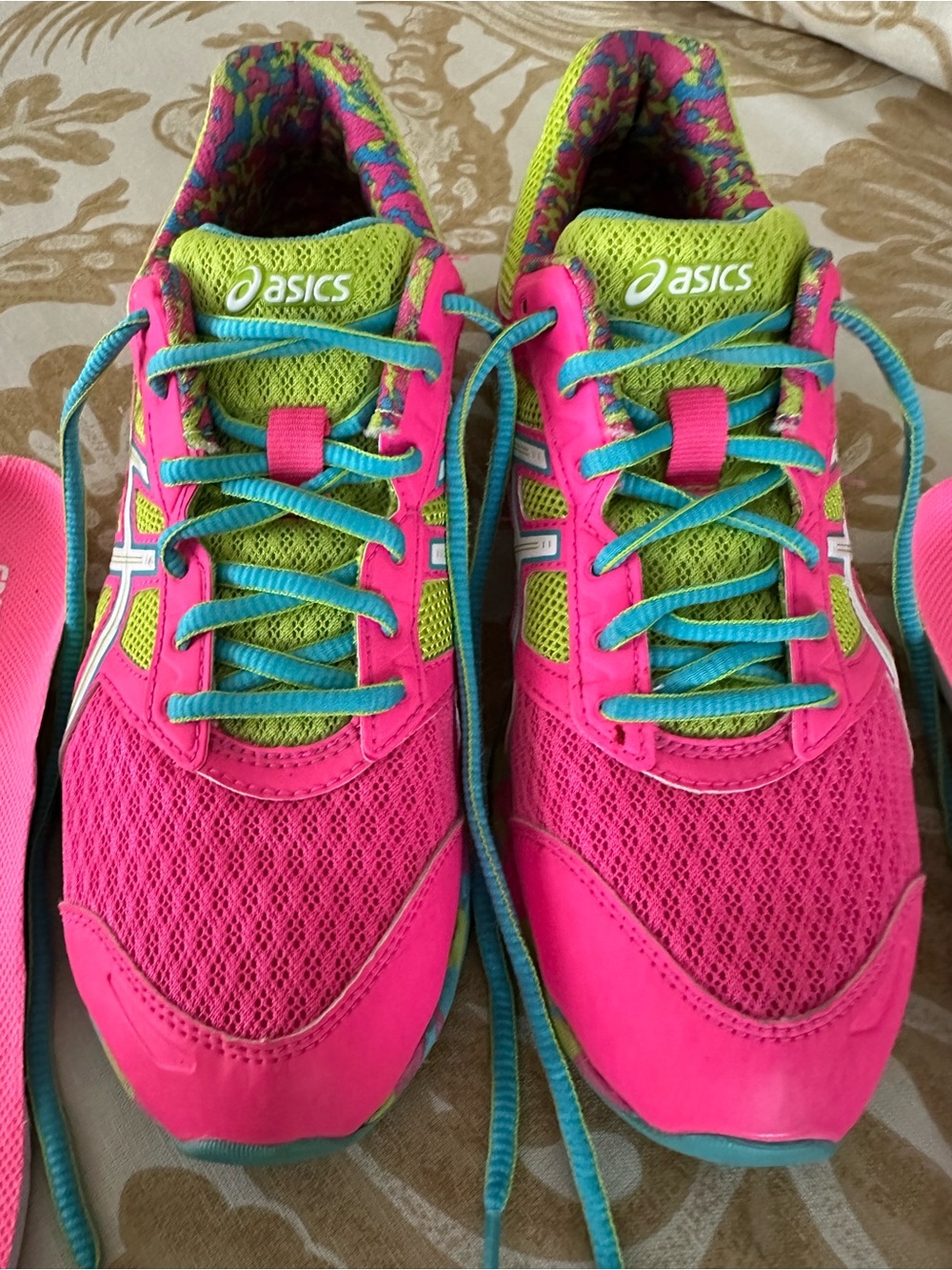 ASICS Gel Running Shoes - Picture 9 of 9